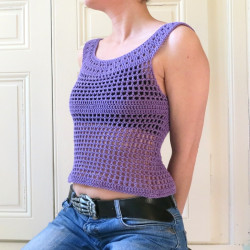Débardeur au crochet violet