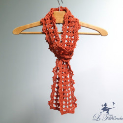 Echarpe au crochet La laine en dentelle
