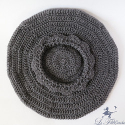 Béret élégant au crochet