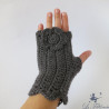 Mitaines grises au crochet