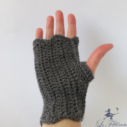 Mitaines grises au crochet