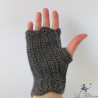Mitaines grises au crochet