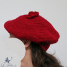 Béret rouge au crochet
