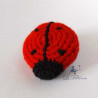 Coccinelle amigurumi au crochet