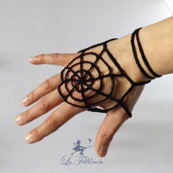 Mitaine au crochet en toile d'araignée