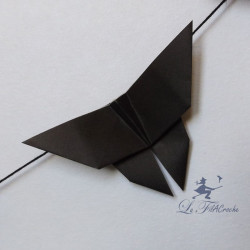 Guirlande de Papillons noirs en papier