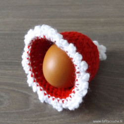 Cache-oeuf bonnet de Noël