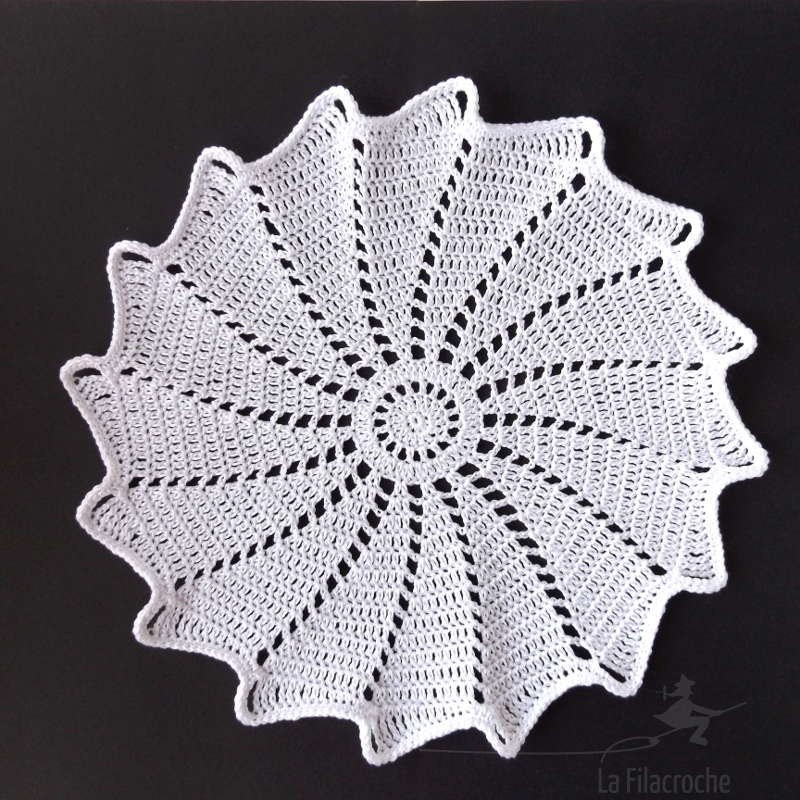 Napperon Hélice au crochet