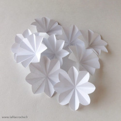 Fleur en papier décoration mariage
