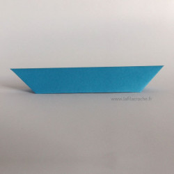 Marque-place trapèze origami bleu