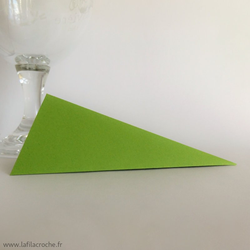 Marque-place triangle en papier vert