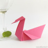 Marque-place cygne rose vif