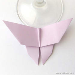 marque-place papillon origami mauve