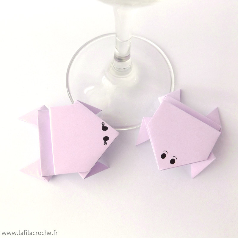 Marque-place grenouille origami mauve