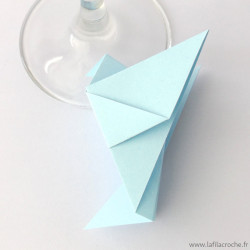 Marque-place pigeon bleu clair