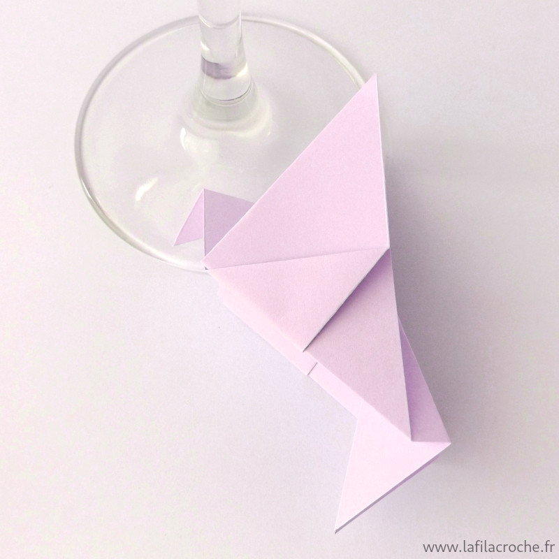 Marque-place origami pigeon mauve