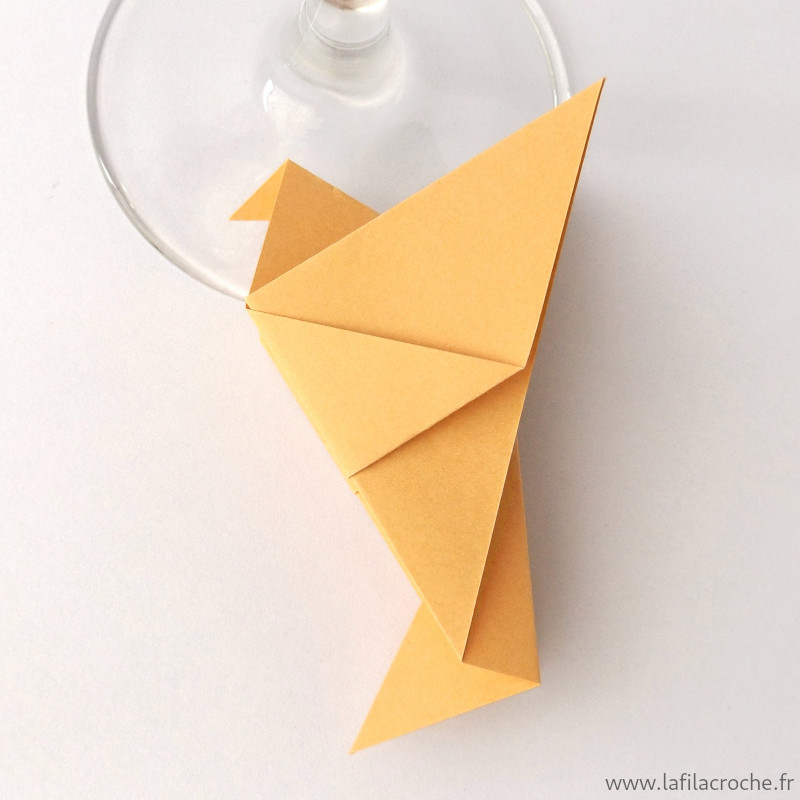 Marque-place pigeon mariage origami sable