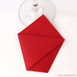 Marque-place pochette origami rouge