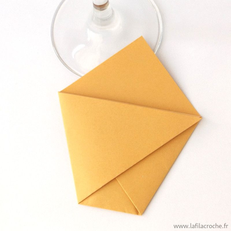 Marque-place pochette origami sable