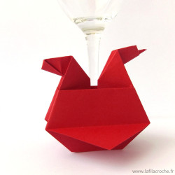 Marque-place poule origami rouge