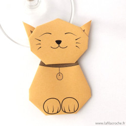 Marque-place chat origami sable