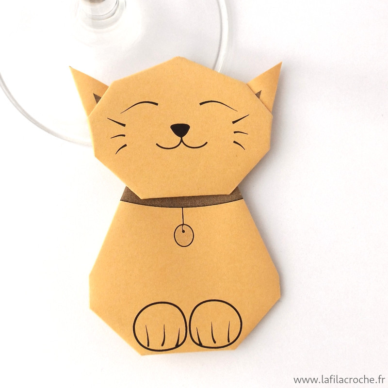 Marque-place chat origami sable