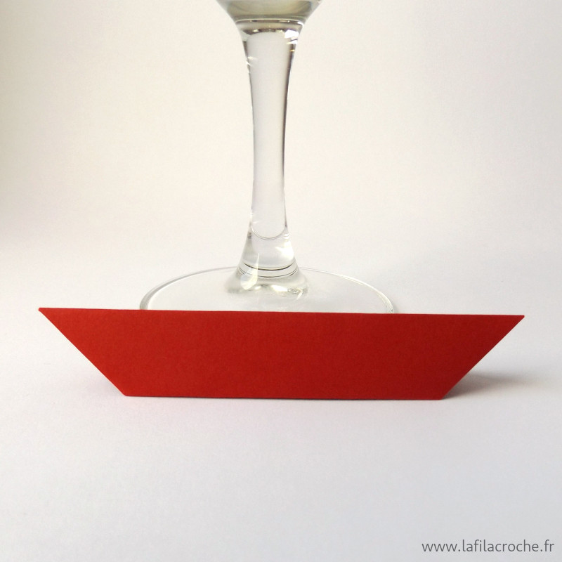 Marque-place trapèze origami rouge