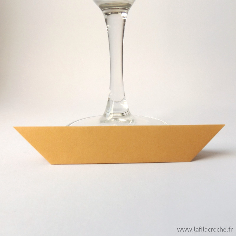 Marque-place trapèze origami sable