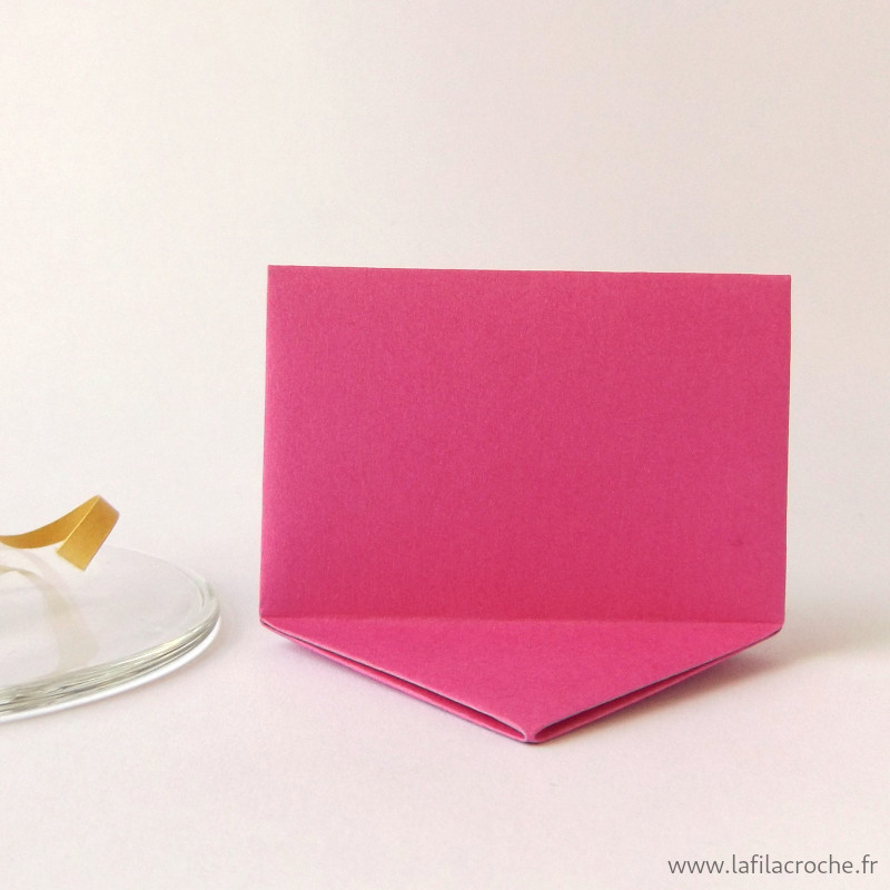 Marque-place rectangulaire origami rose