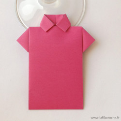 Marque-place chemise origami rose