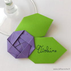 Marque-place fleur en origami