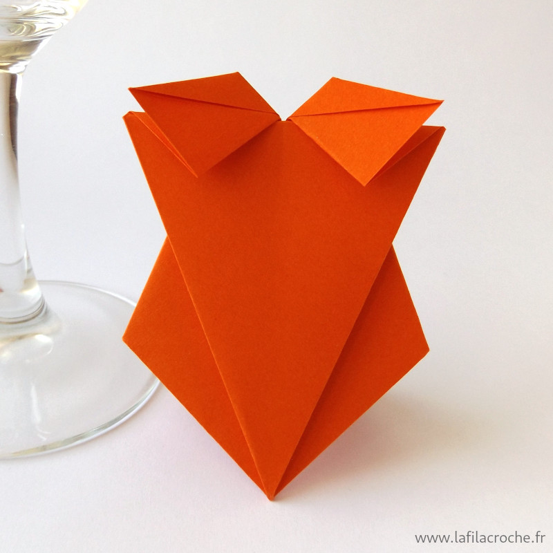 Marque-place maillot de bain origami rouge orangé