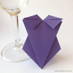 Marque-place maillot de bain origami violet