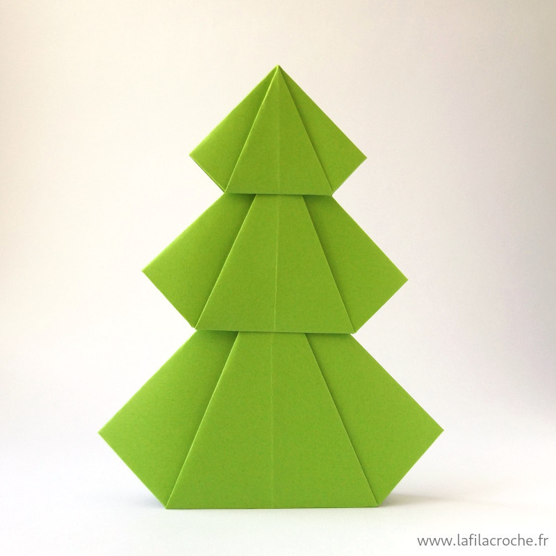 Décoration sapin de Noël en origami
