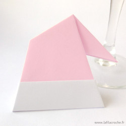 Marque-place bonnet rose clair