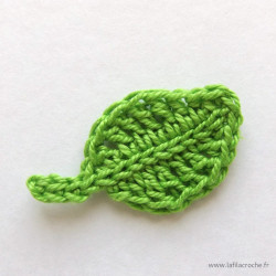 Petite feuille au crochet