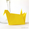 Marque-place grue assise origami jaune