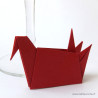 Marque-place grue assise origami rouge
