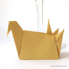 Marque-place grue assise origami sable
