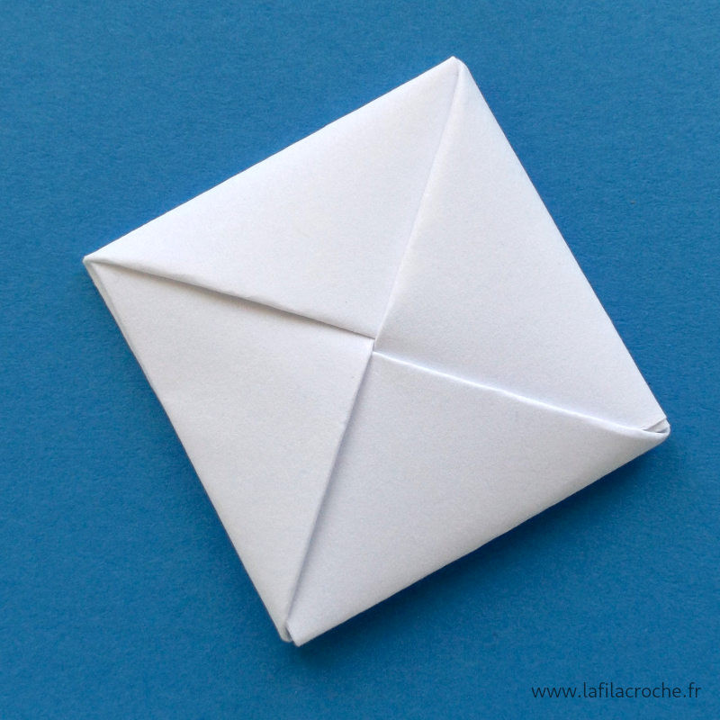 Menko origami blanc
