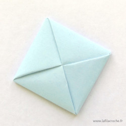 Menko origami bleu clair
