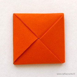 Menko origami rouge orangé
