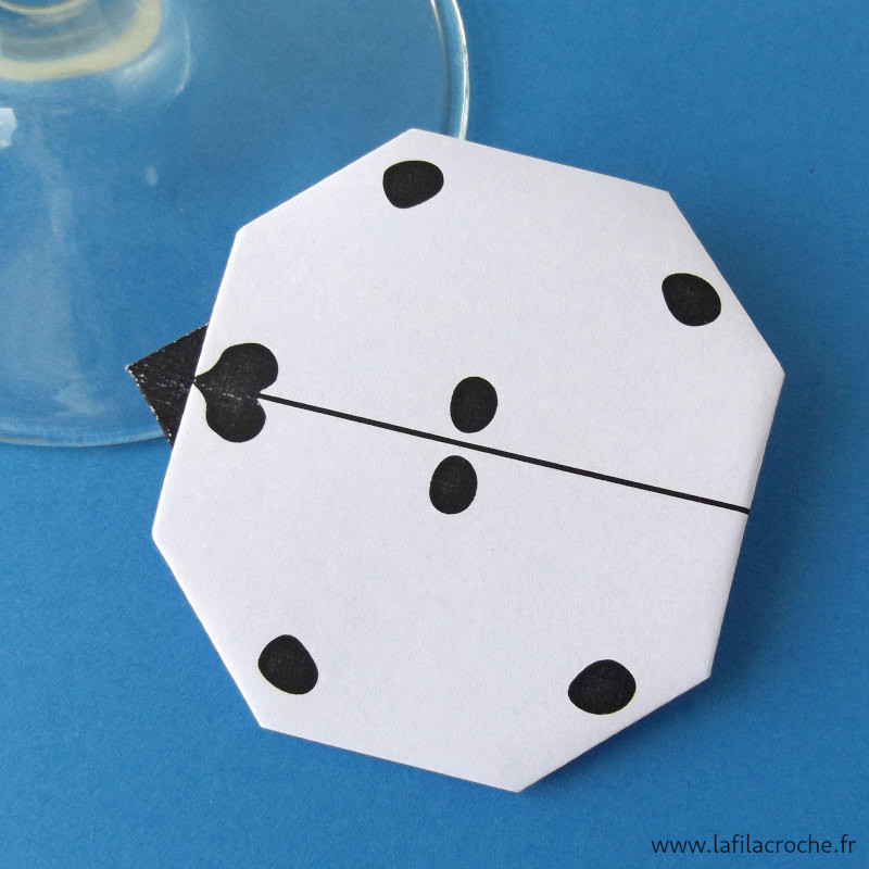 Marque-place coccinelle origami blanche