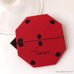 Marque-place coccinelle origami rouge personnalisable et fait main