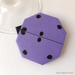 Marque-place coccinelle origami violet