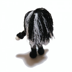 Poupée d'art Black metalleuse